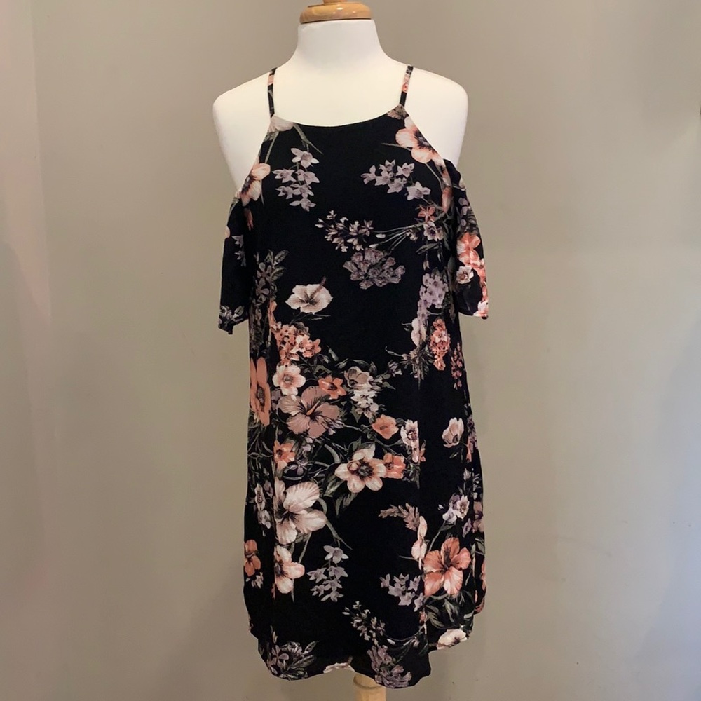NWT Charming Charlie cold shoulder dress
